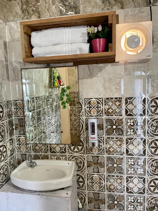 Ats Goa Hotell Arambol Exteriör bild
