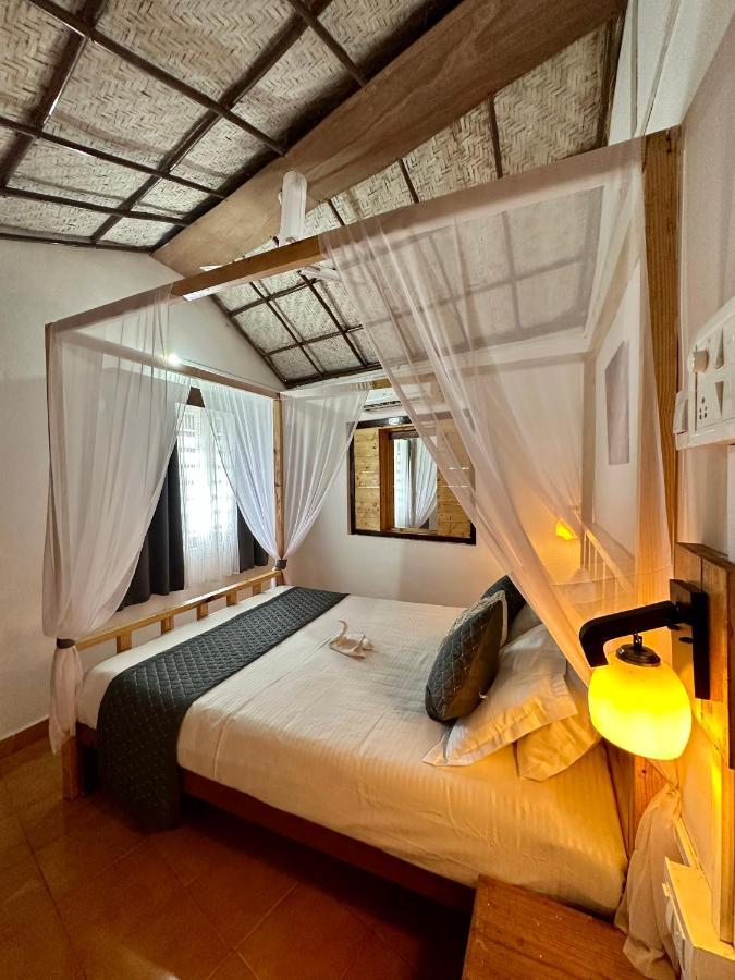 Ats Goa Hotell Arambol Exteriör bild