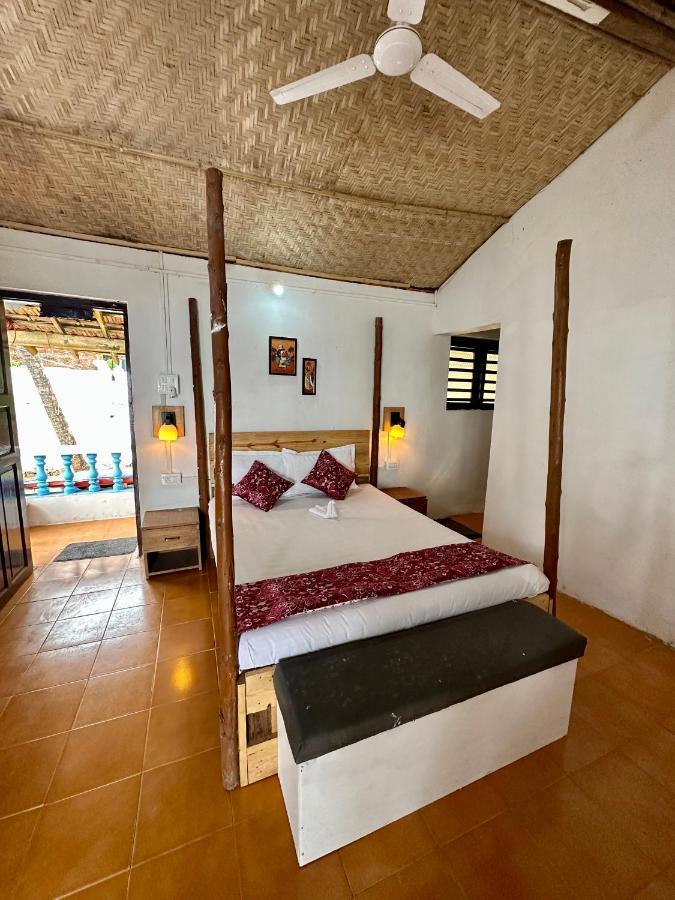 Ats Goa Hotell Arambol Exteriör bild