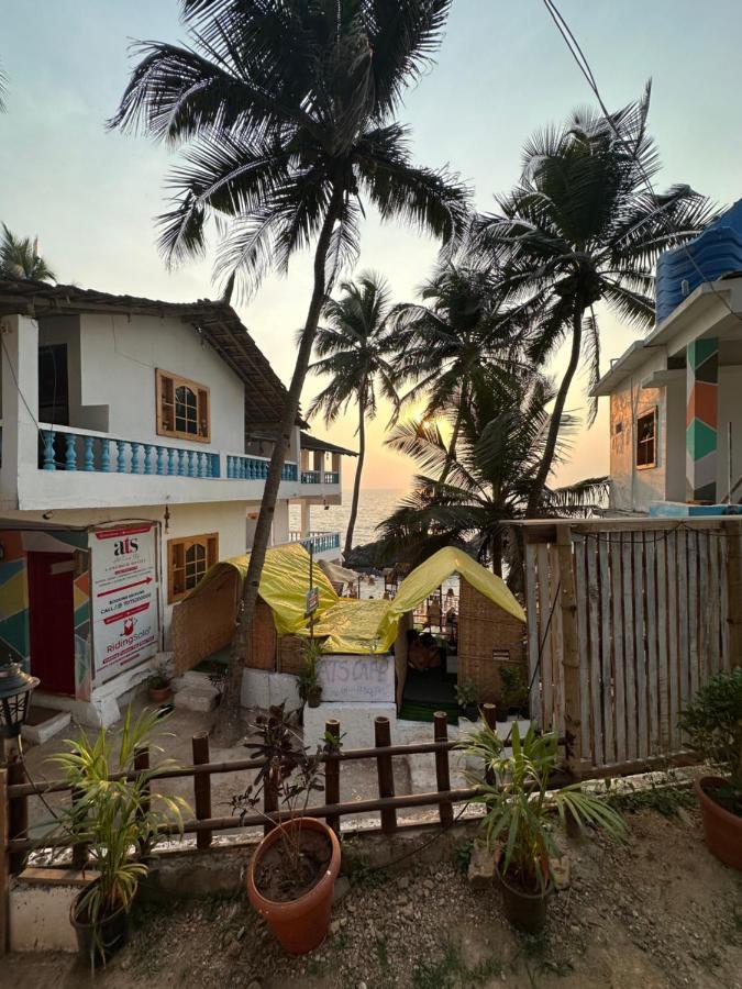 Ats Goa Hotell Arambol Exteriör bild